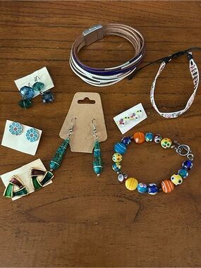8 Piece Multicolor Jewelry Lot w/ 5 Earrings and 3 Bracelets